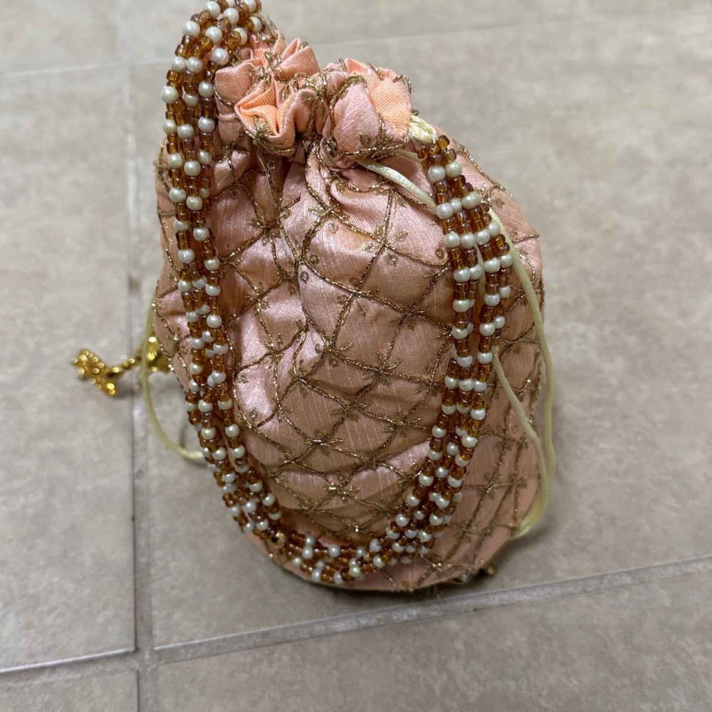 NWT Elegant Pink Quilted Women's Bag in peach color #859